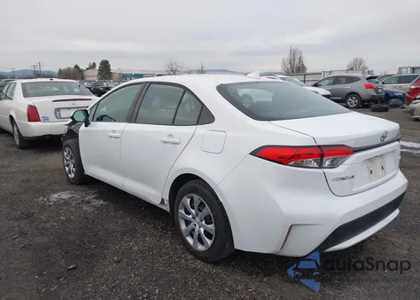 2021 Toyota Corolla Le z USA, uszkodzony, nr VIN 5YFEPMAE4MP210096